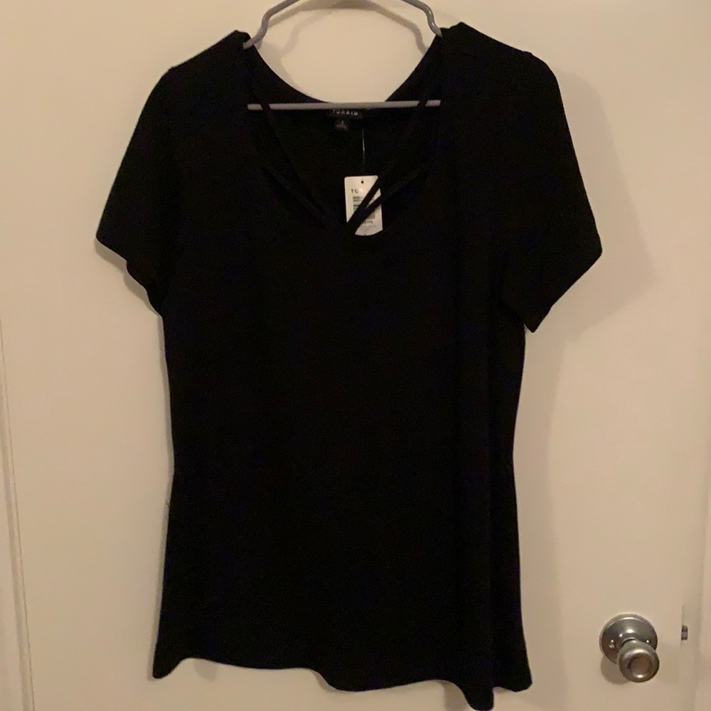 NWT Torrid Black Strappy Foxy Tee Sz 2X